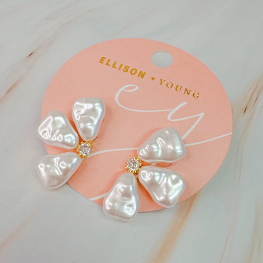 Three Pearl Petals Stud Earrings