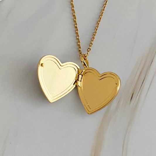 Shell Heart Locket Necklace