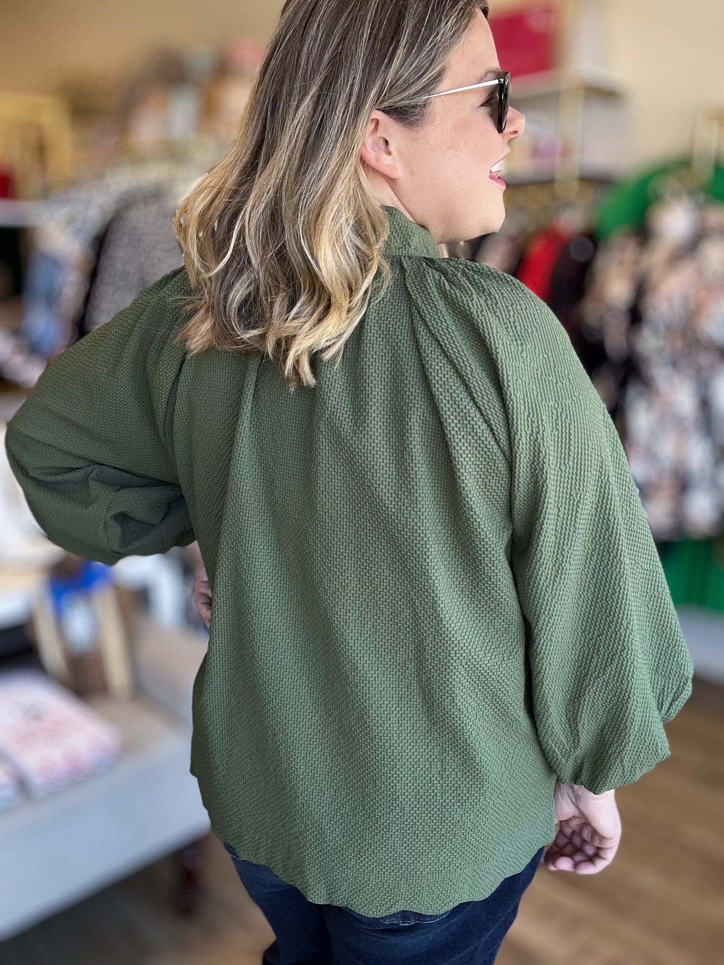 A ‘Tini Bit Better Curvy Olive Scalloped 3/4 Sleeve Top