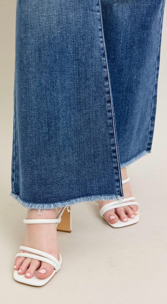 Plus-Size Judy Blue Mid-Rise Vintage Wash Fray Hem Flare Jeans