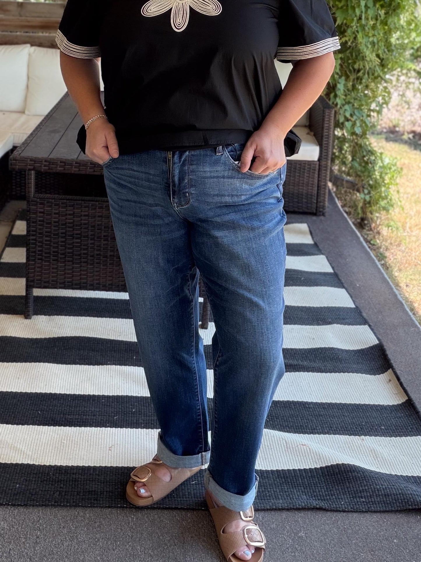 Judy Blue Mid Rise Billie Boyfriend Dark Wash Jeans