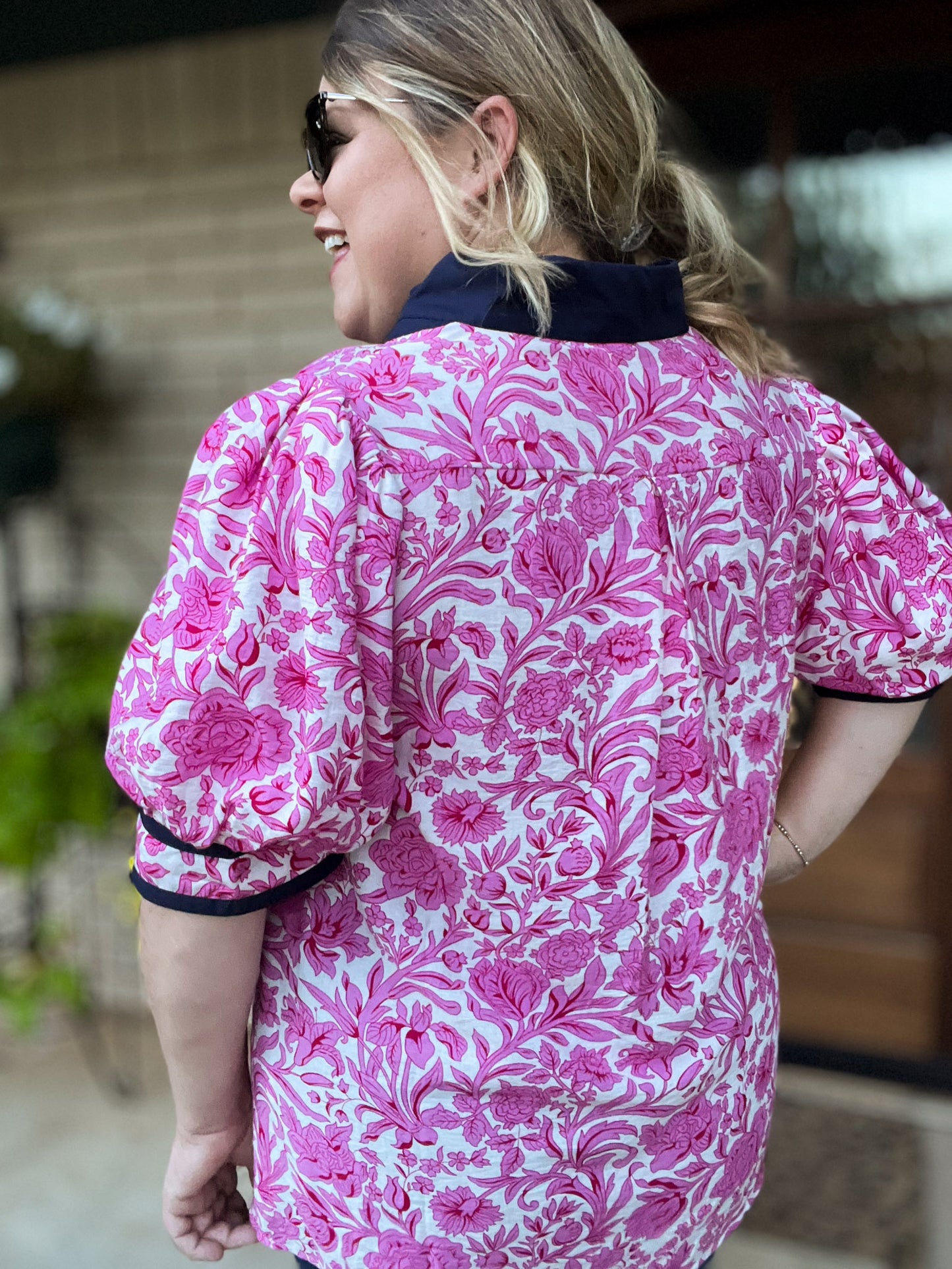 Glow Your Own Way Curvy Pink Floral Top with Navy Trim