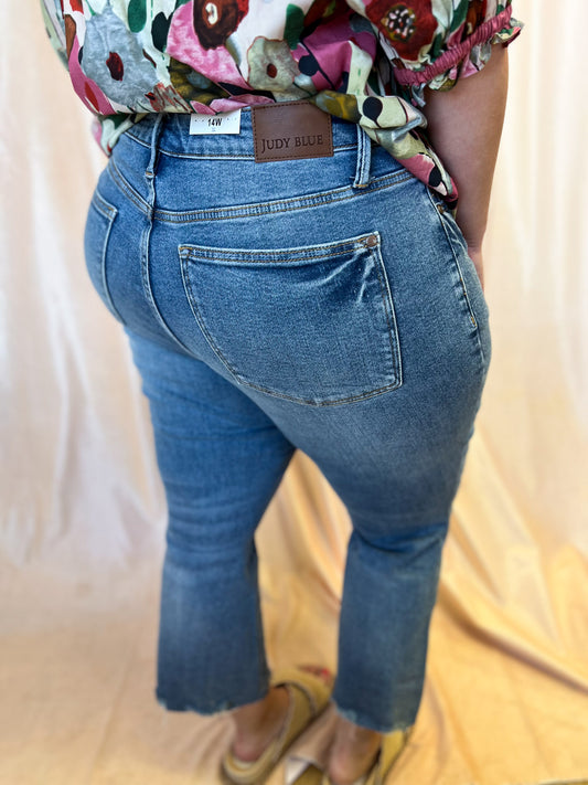 Judy Blue Plus-Size Mid-Rise Vintage Wash Kick Flare Jean