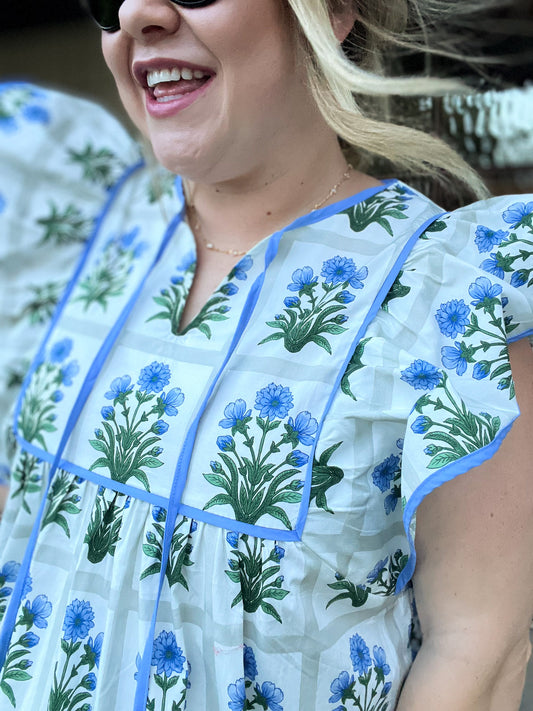 Long Hot Summer Day Curvy Floral Flutter Sleeve Top