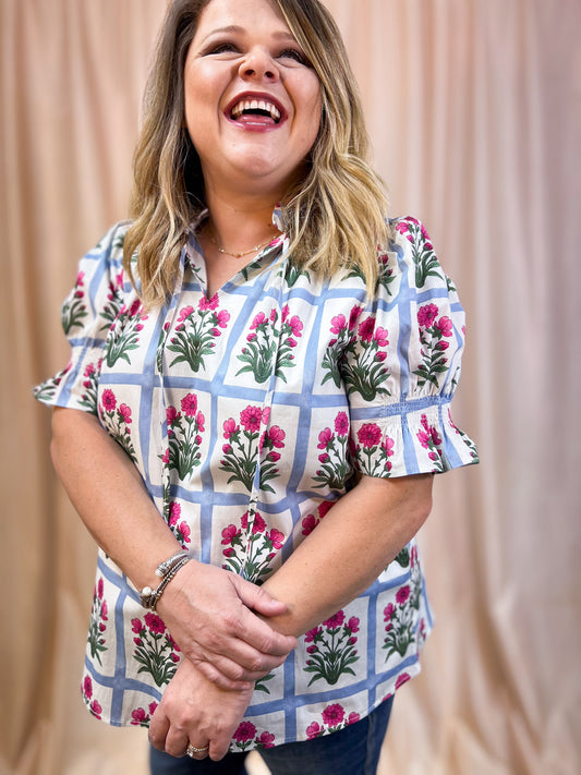 Take it Easy Curvy Floral Grid Top