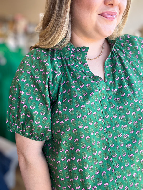 "Dainty Delights" Plus-Size Green & Pink Daisy Top