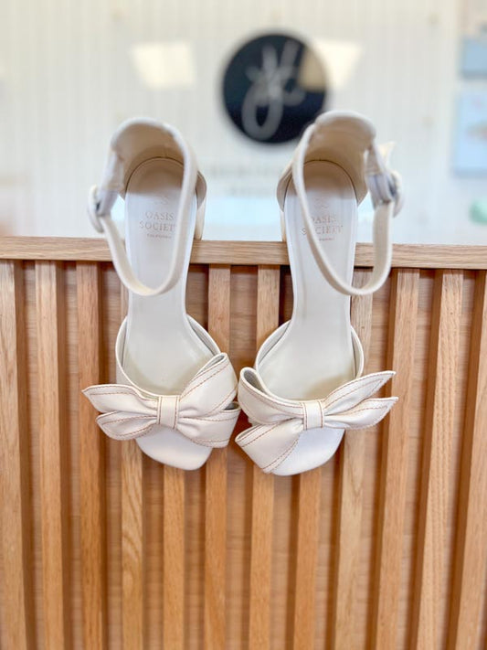 Sweet White Low Heel with Bow - FINAL SALE