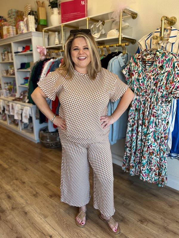 "Feels Like Fall" Plus-Size Camel Checkered Pants Set