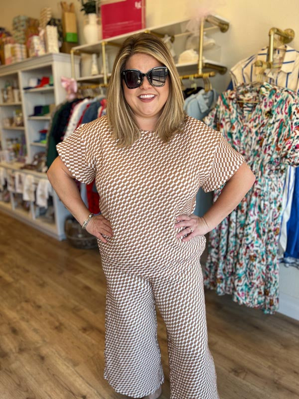 "Feels Like Fall" Plus-Size Camel Checkered Pants Set