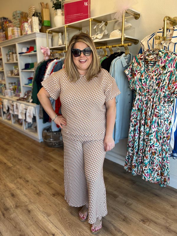 "Feels Like Fall" Plus-Size Camel Checkered Pants Set