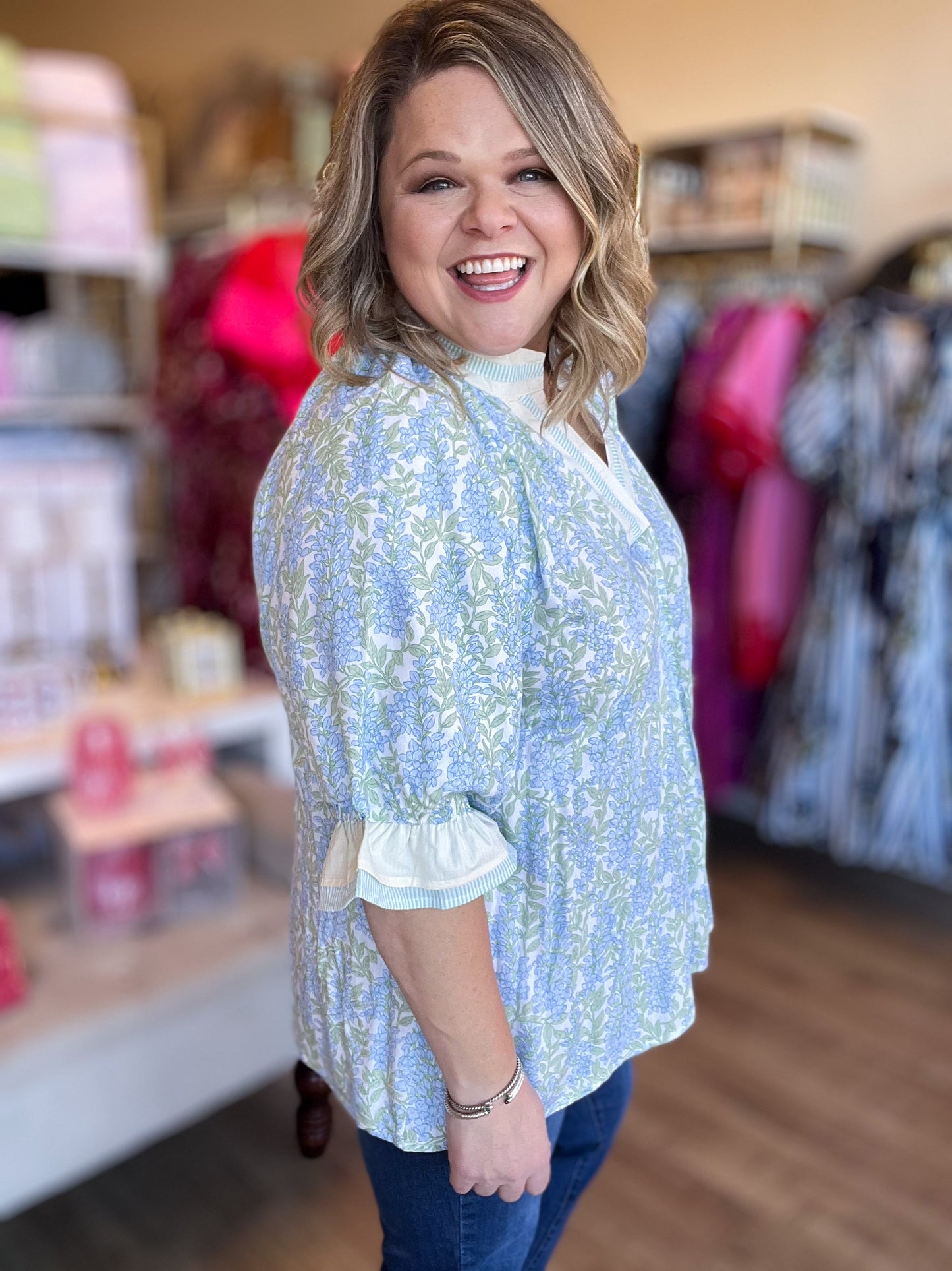 Magnolia Meadows Curvy Hydrangea Top