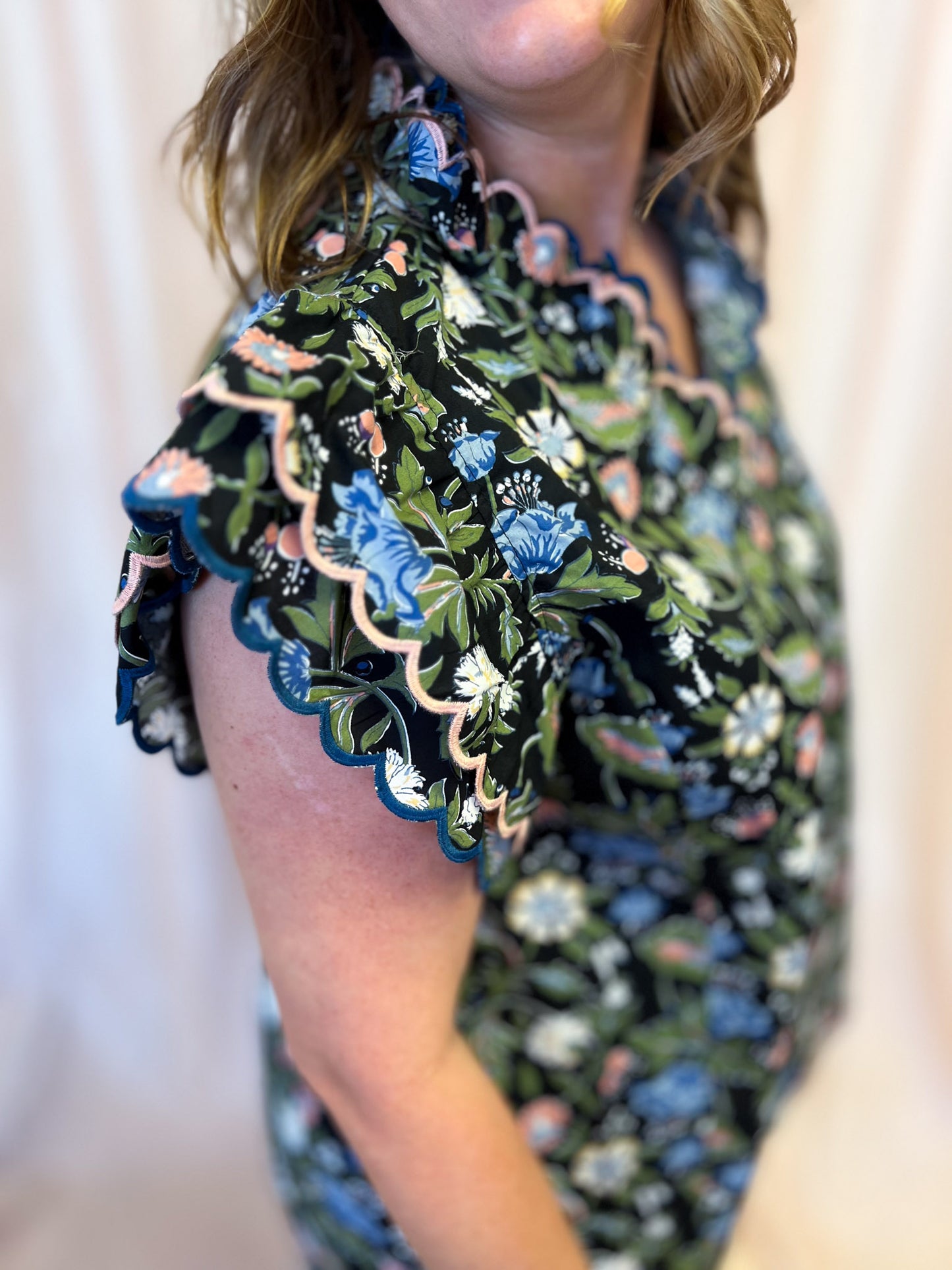 Moonlit Florals Curvy Black Scallop Top