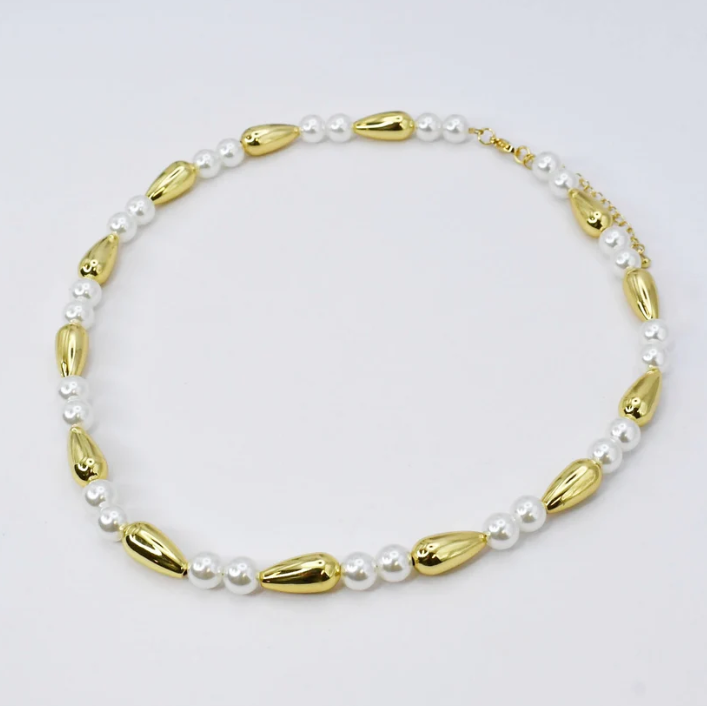 Golden Hour Pearl Necklace