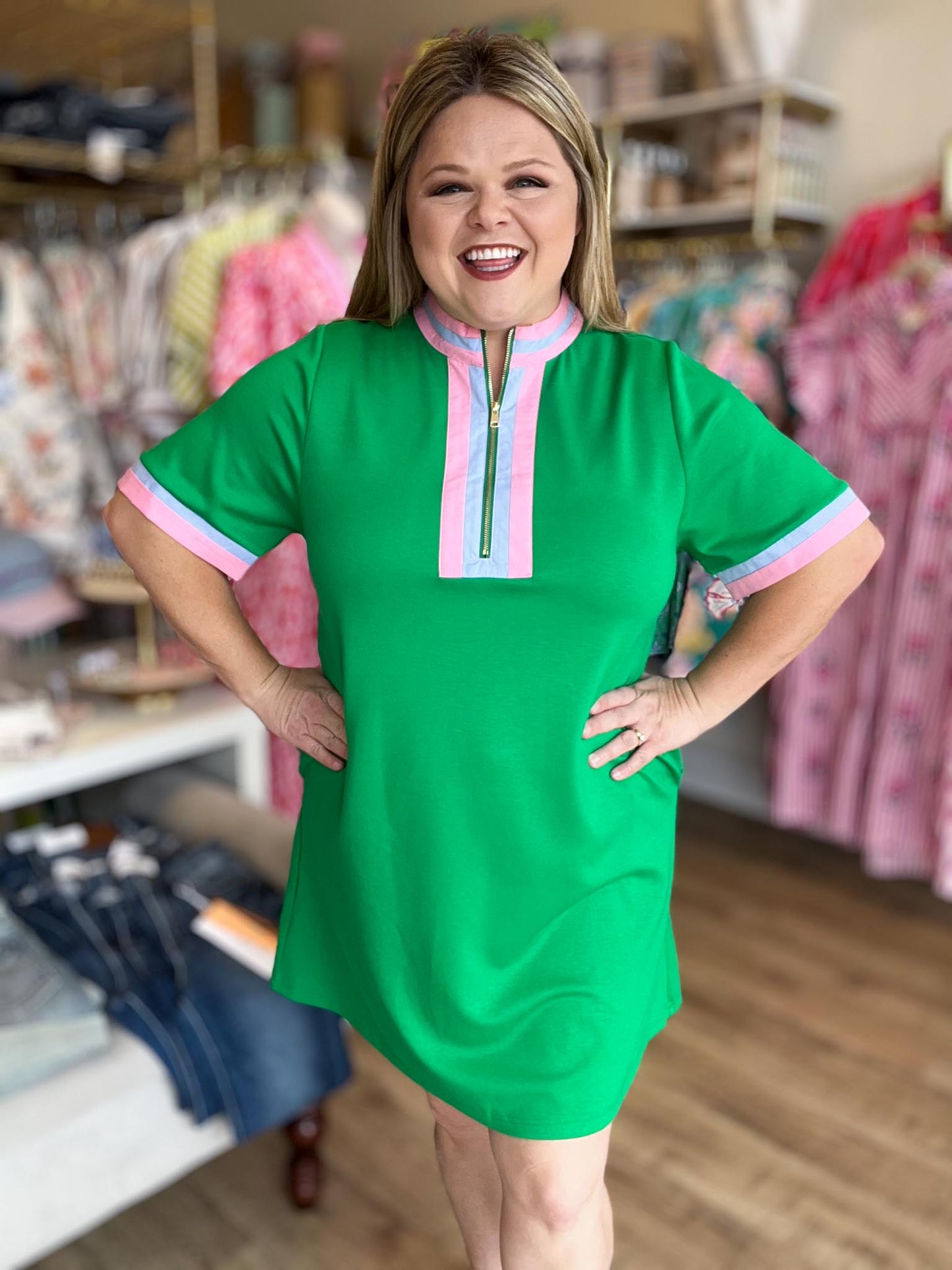 The Polished Edge Curvy Green Contrast Trim Casual Dress