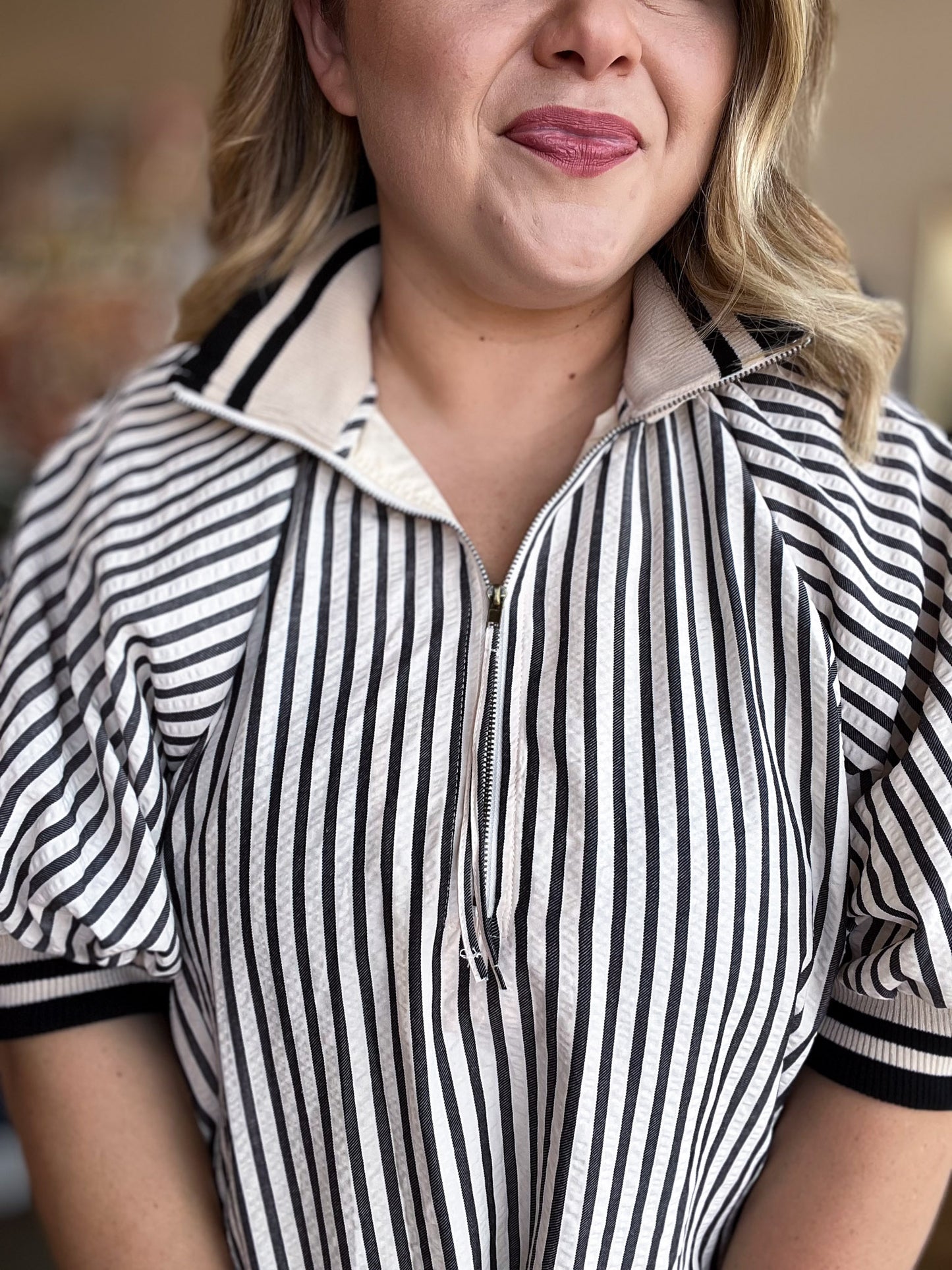 White Collar Woman Curvy Black & White Ribbed Top