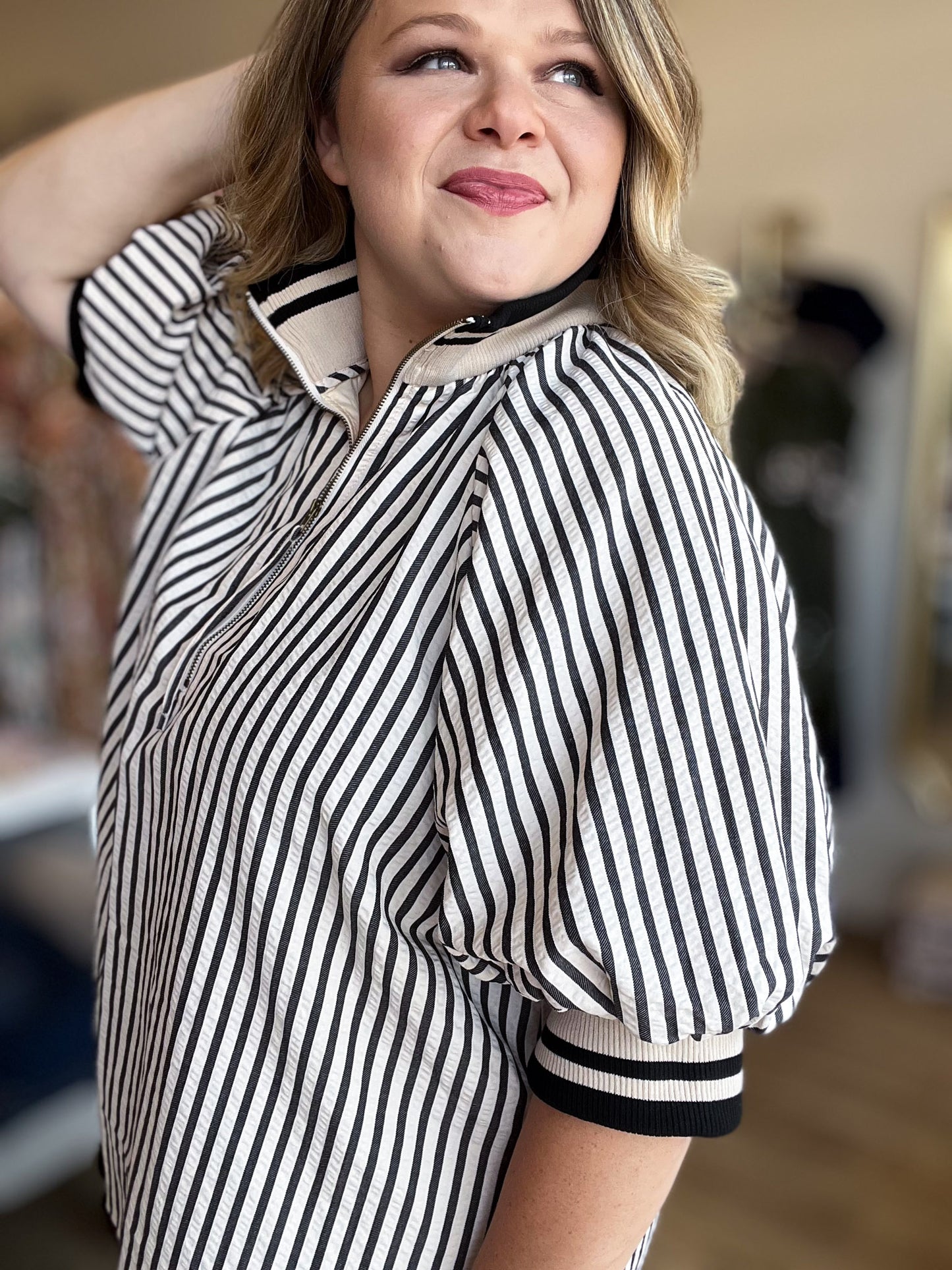 White Collar Woman Curvy Black & White Ribbed Top