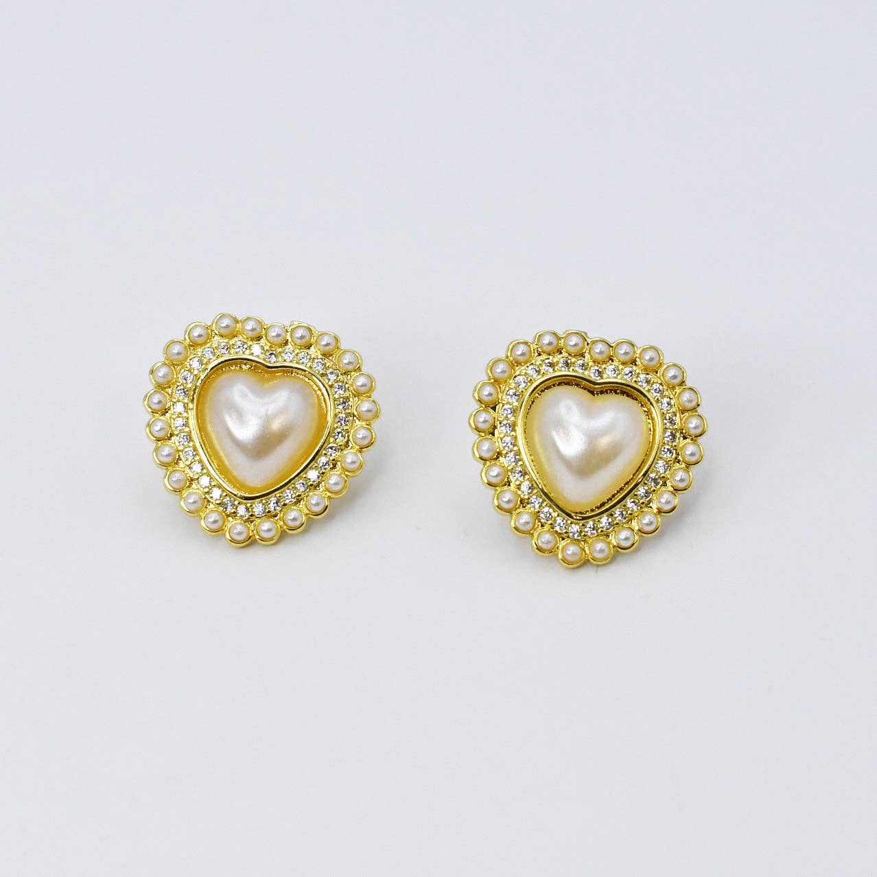 Dreamy Hearts Pearl Stud Earrings