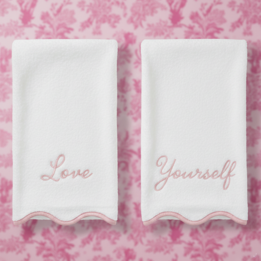 Luxury Cotton Hand Towels with Scallop Piping: Pink Piping / Hand Towel (4 Piece Set)