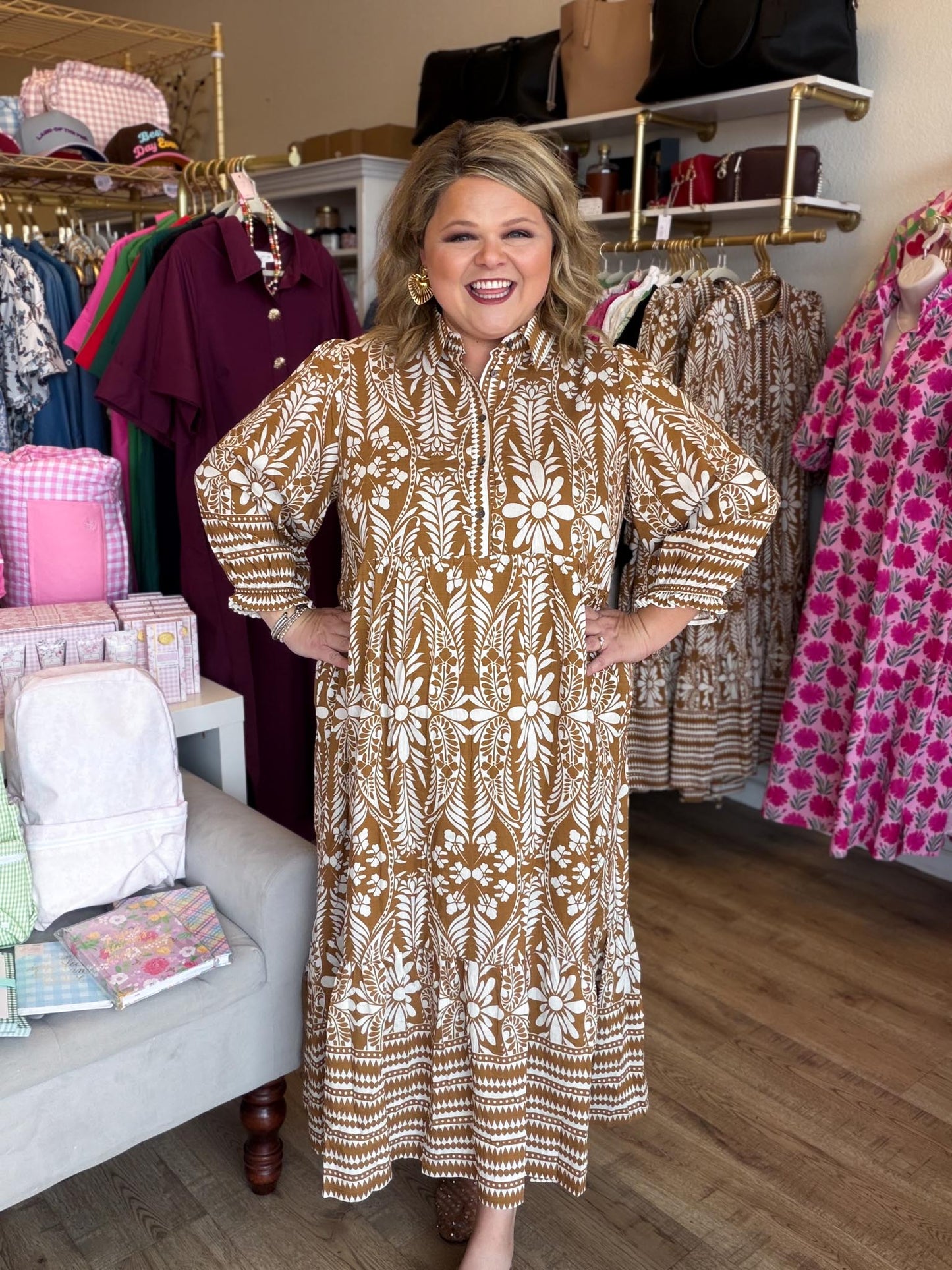 Amber & Oak Curvy Camel Print Maxi Dress