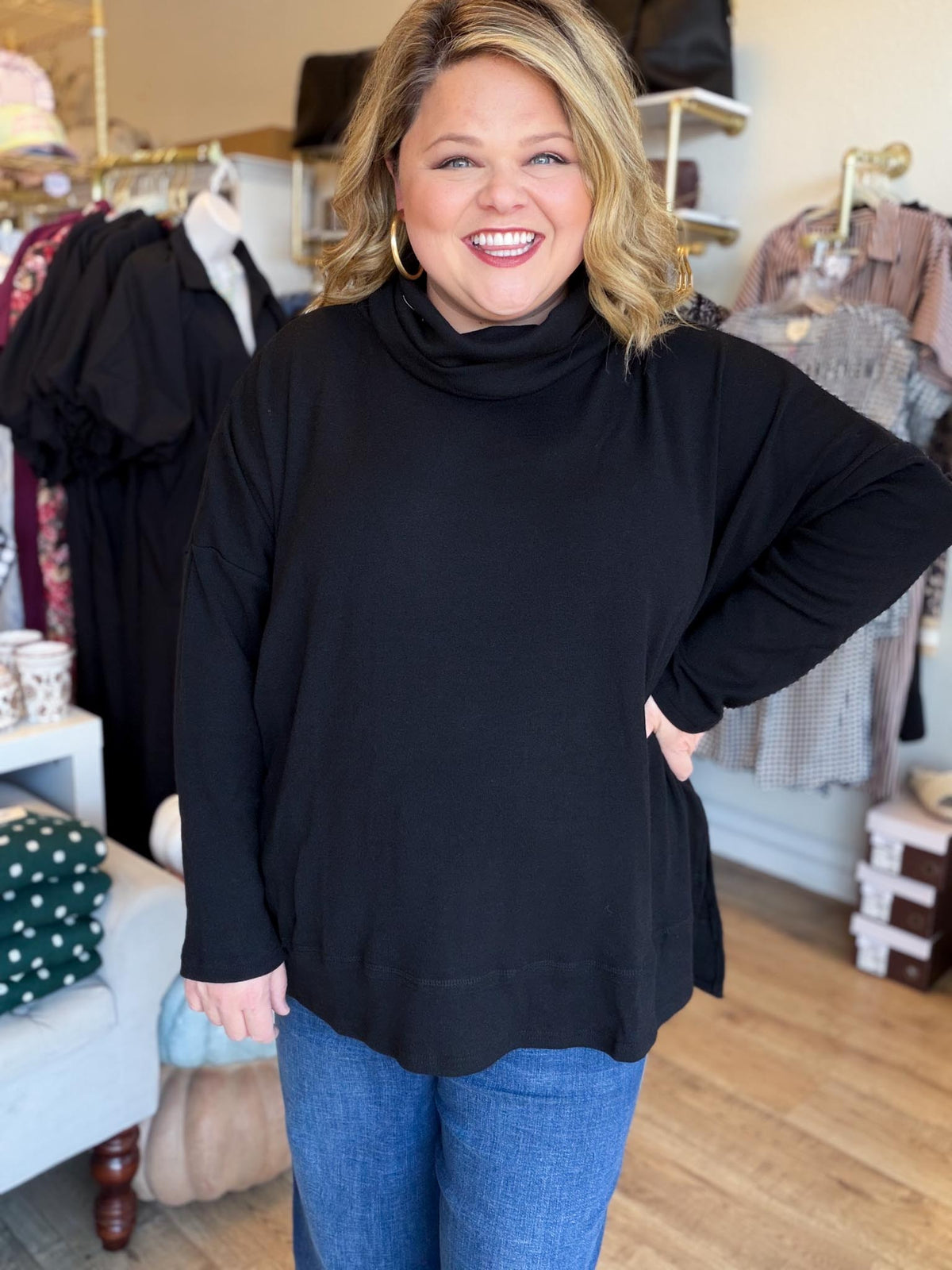 Classic Americano Curvy Black Turtleneck Knit Top