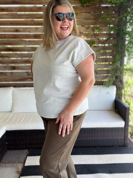 Curvy Rib Knit Round Neck Tee in Light Gray