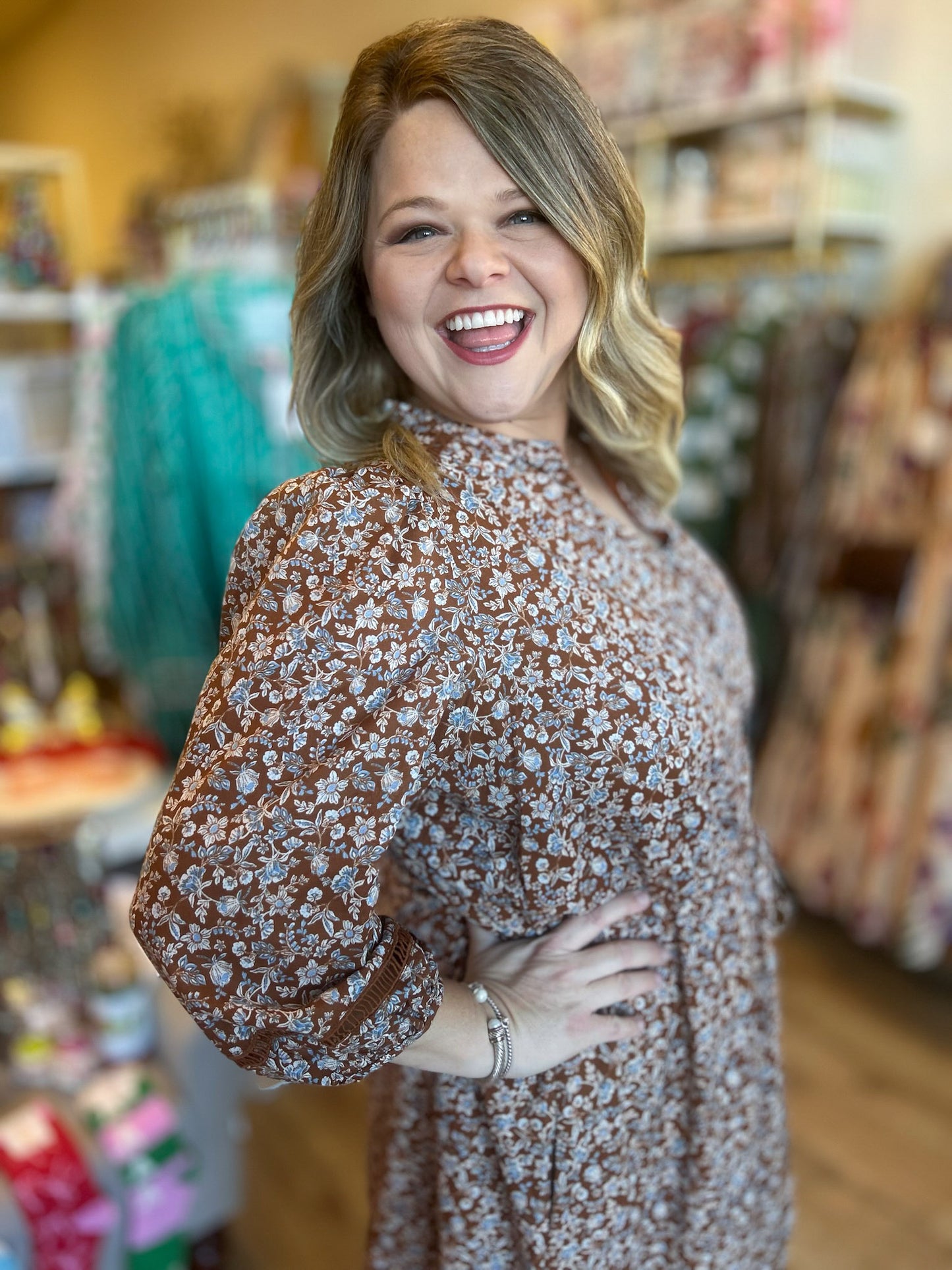 Ditsy Holidaze Plus-Size Brown Floral Midi Dress