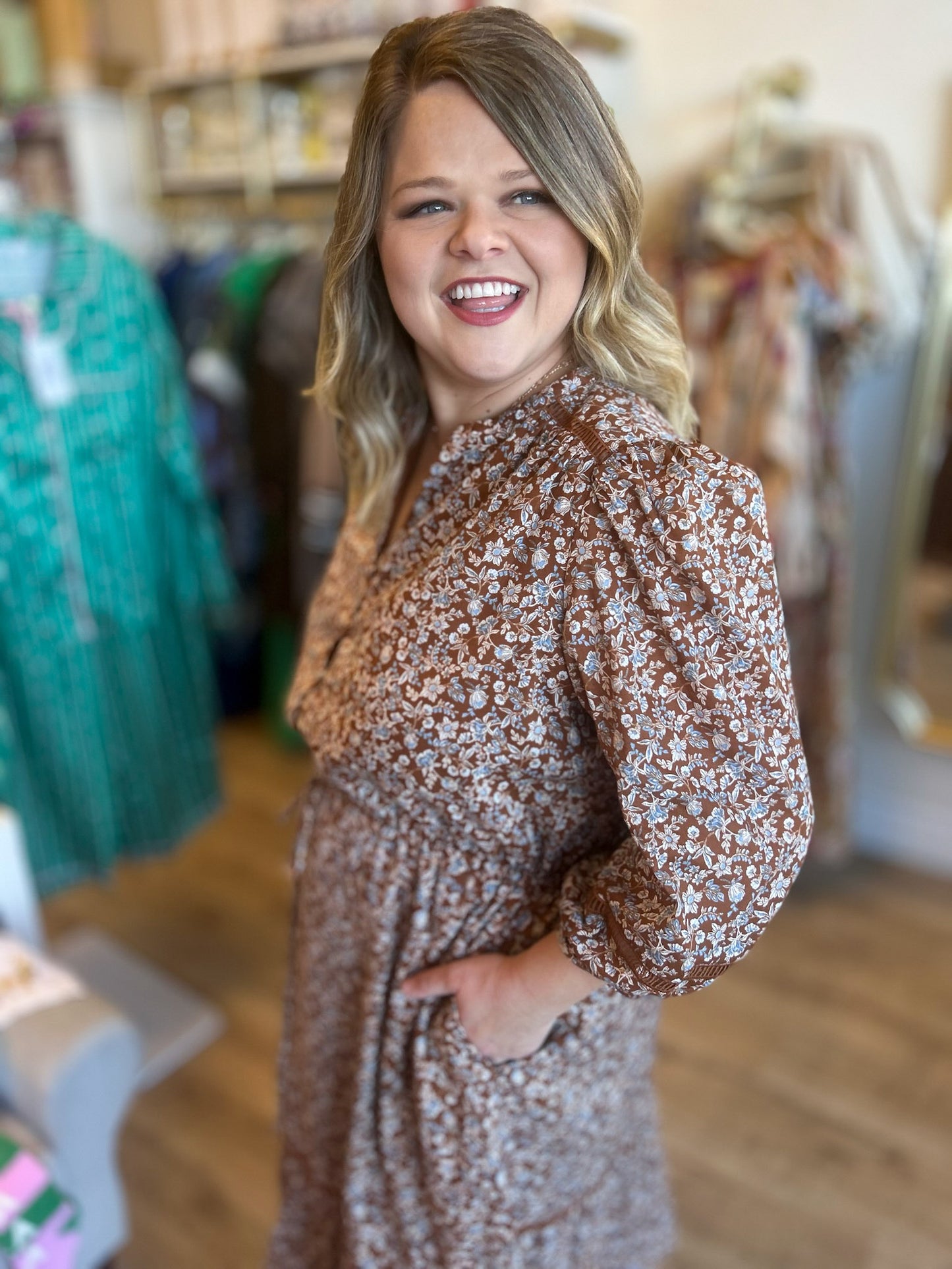 Ditsy Holidaze Plus-Size Brown Floral Midi Dress