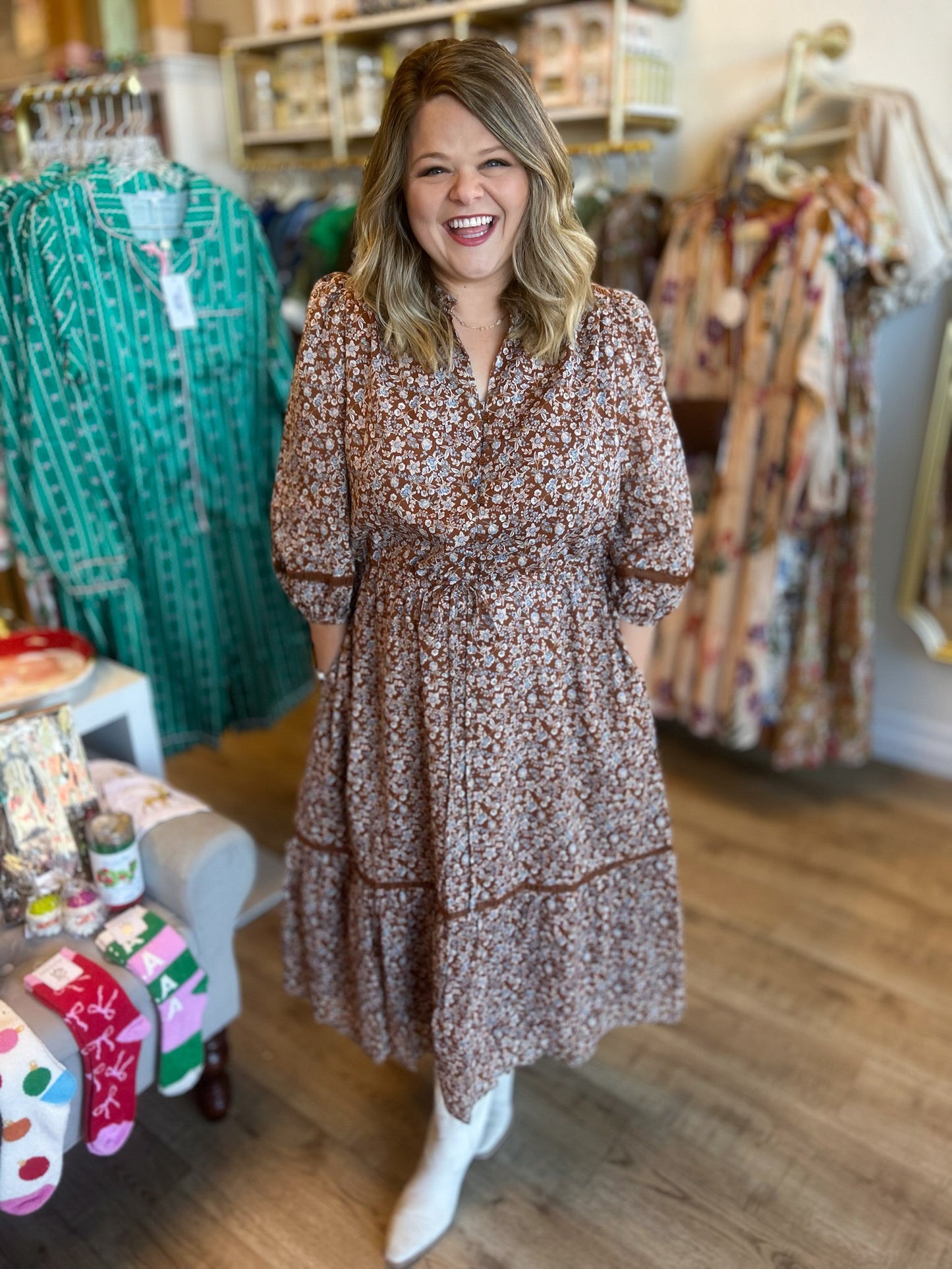 Ditsy Holidaze Plus-Size Brown Floral Midi Dress