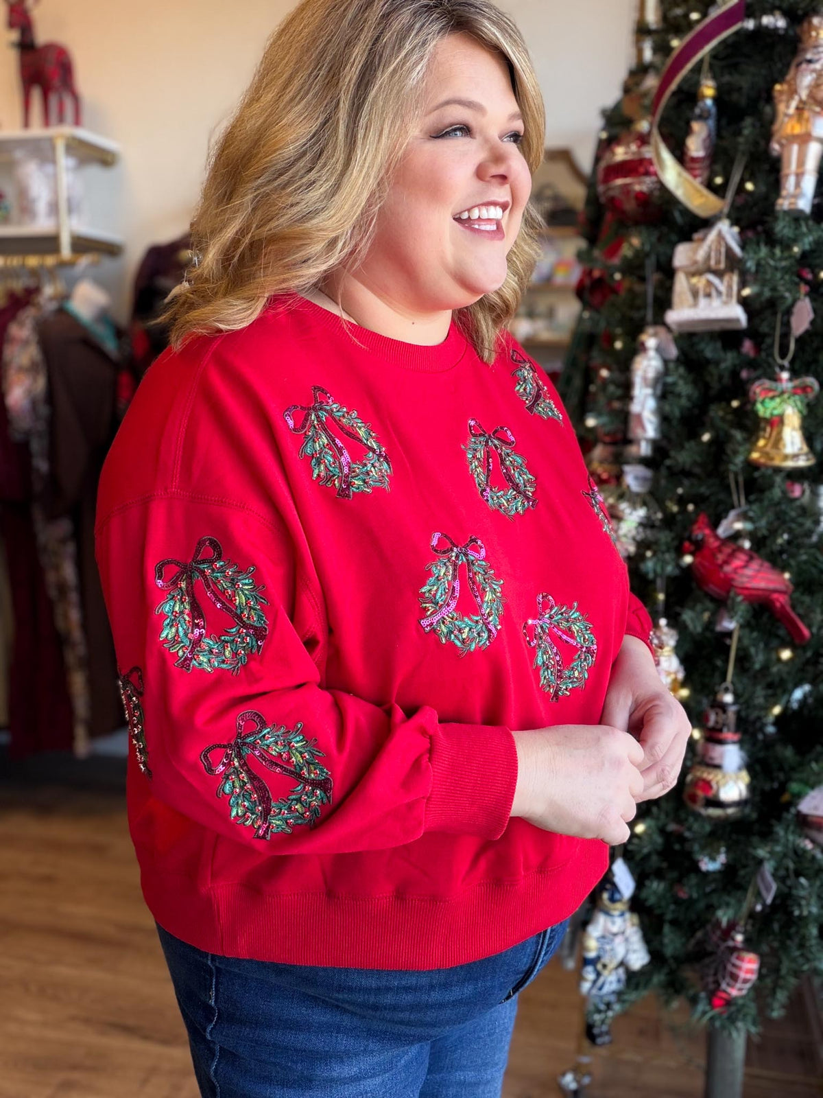 Holiday Style Curvy Cropped Beaded Wreath Sweatshirt
