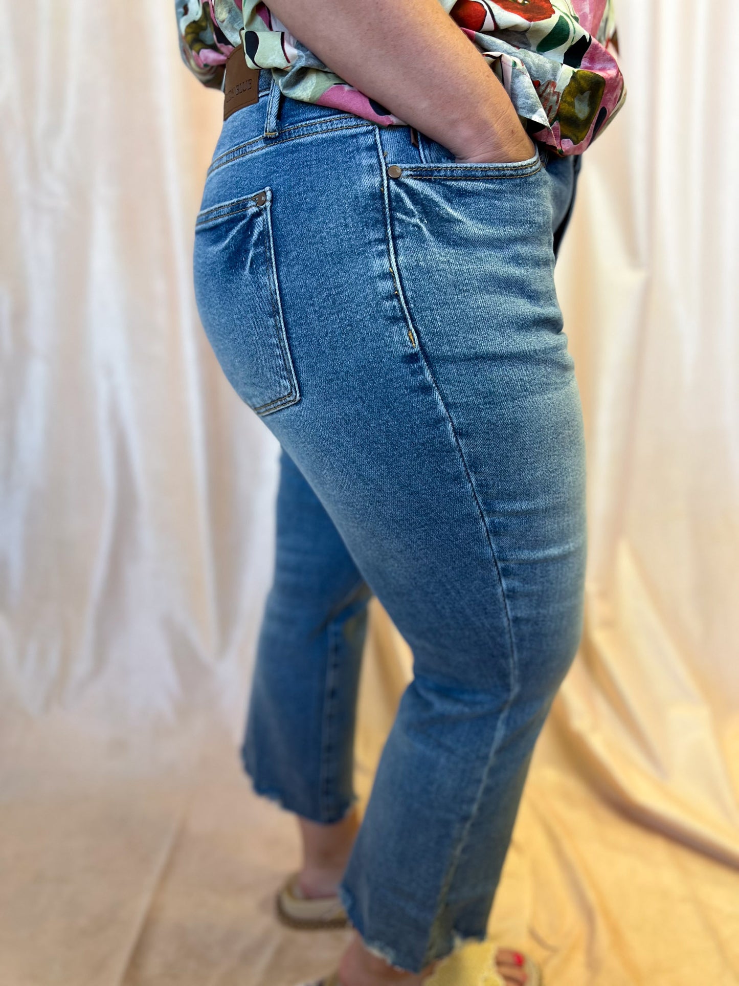 Judy Blue Plus-Size Mid-Rise Vintage Wash Kick Flare Jean