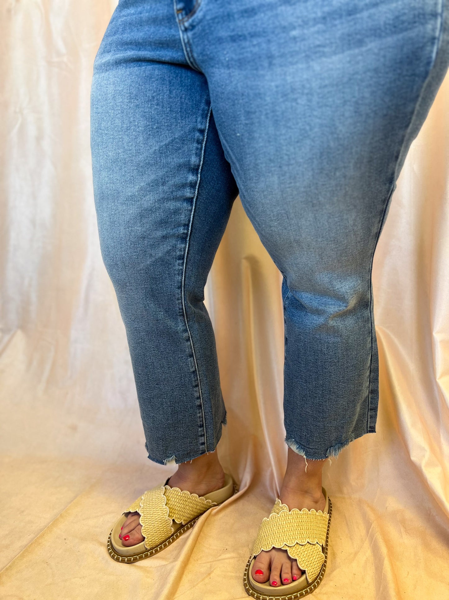 Judy Blue Plus-Size Mid-Rise Vintage Wash Kick Flare Jean