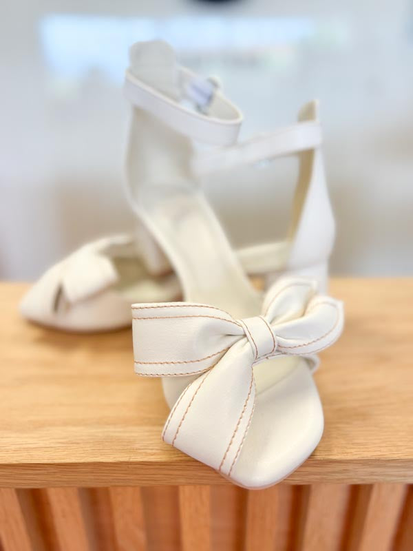 Sweet White Low Heel with Bow - FINAL SALE