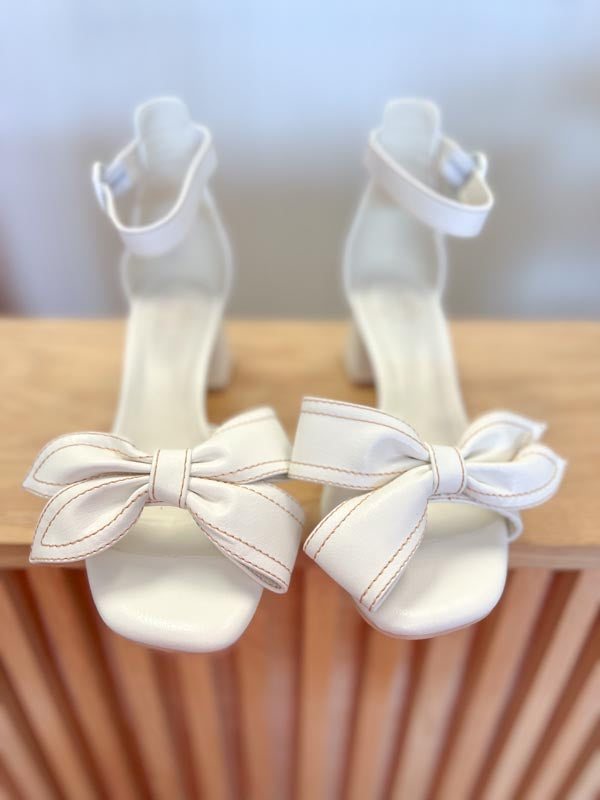 Sweet White Low Heel with Bow - FINAL SALE