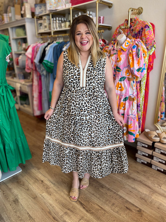 "Vivacious Vivian" Curvy Leopard Midi Dress