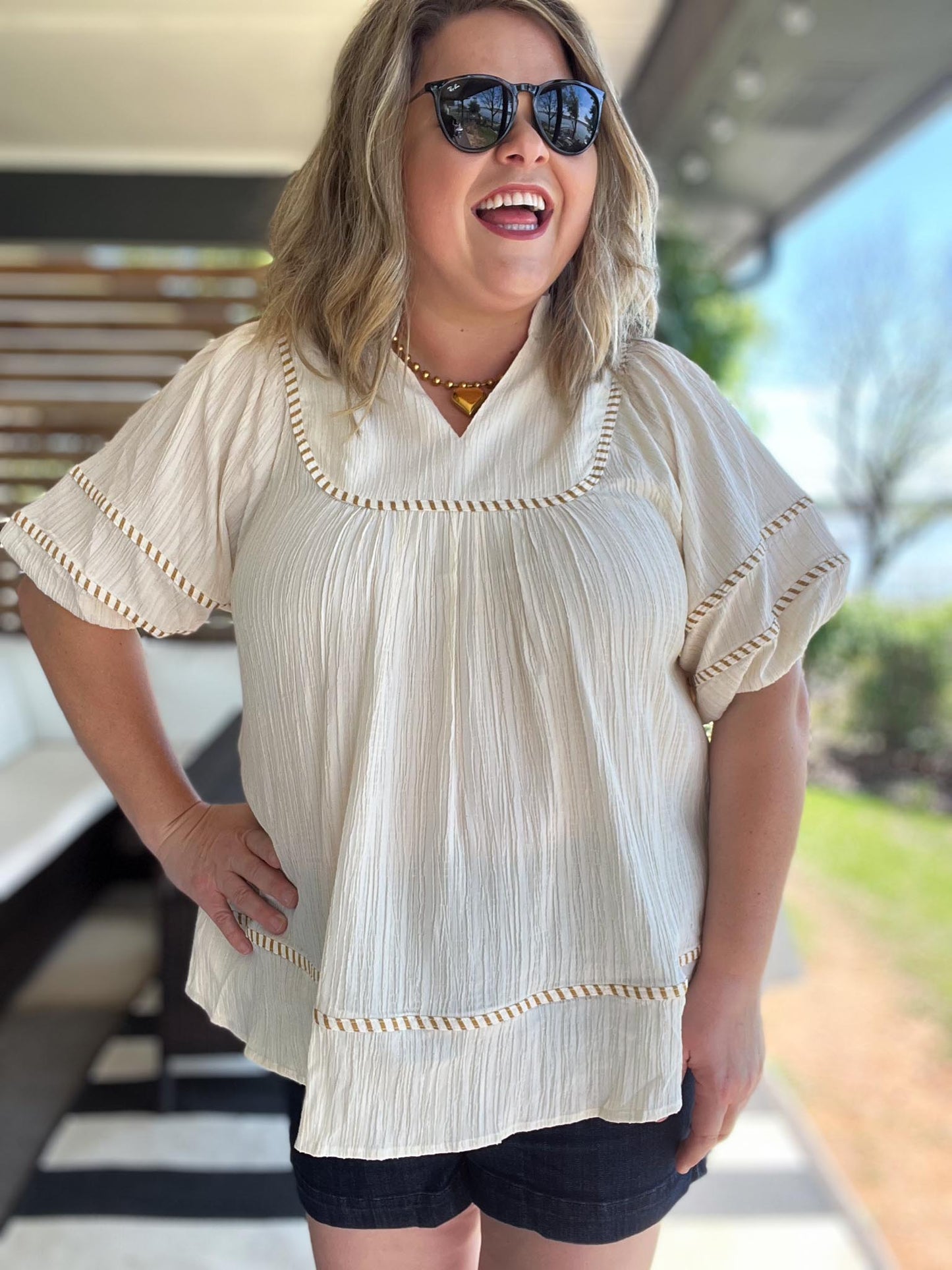 Oh my Stripes Curvy Ecru Textured Top