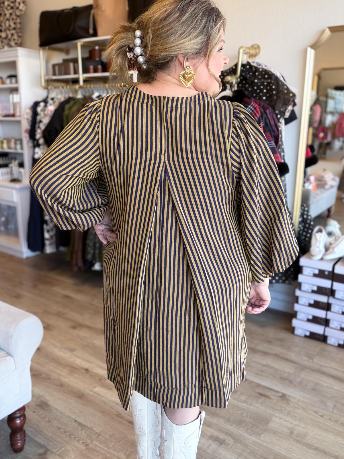 Statement Stripe Curvy Contrast Mini Dress