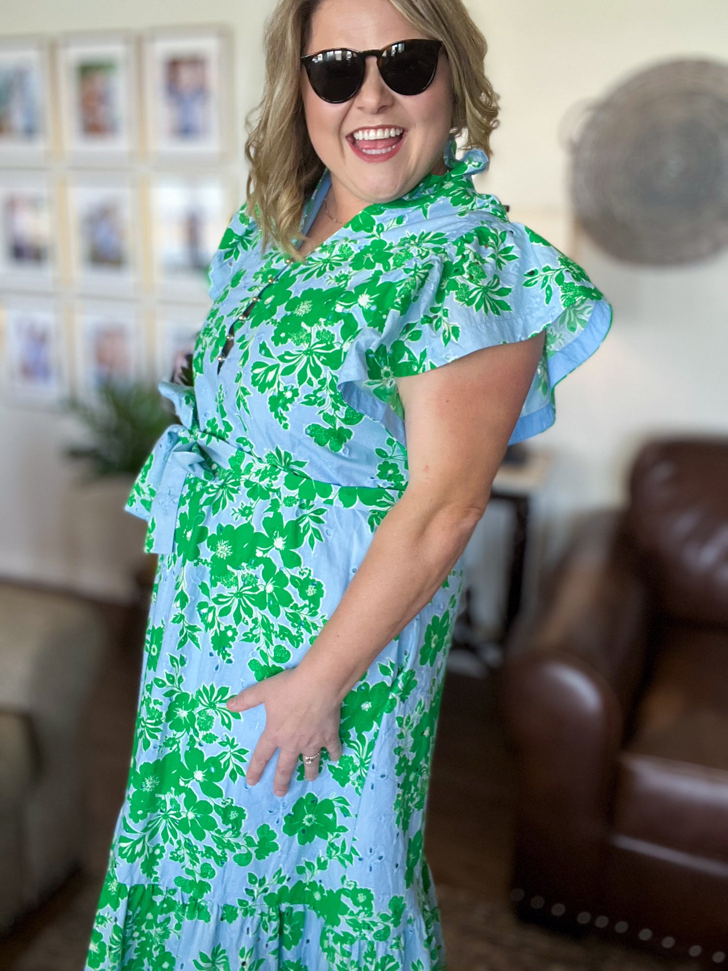 Sunday in Bloom Curvy Blue Floral Midi Dress