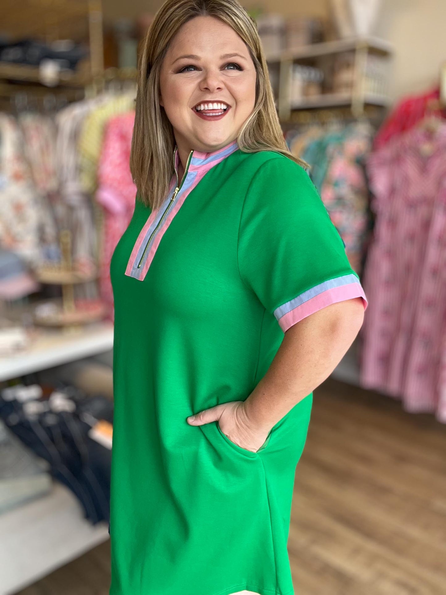 The Polished Edge Curvy Green Contrast Trim Casual Dress