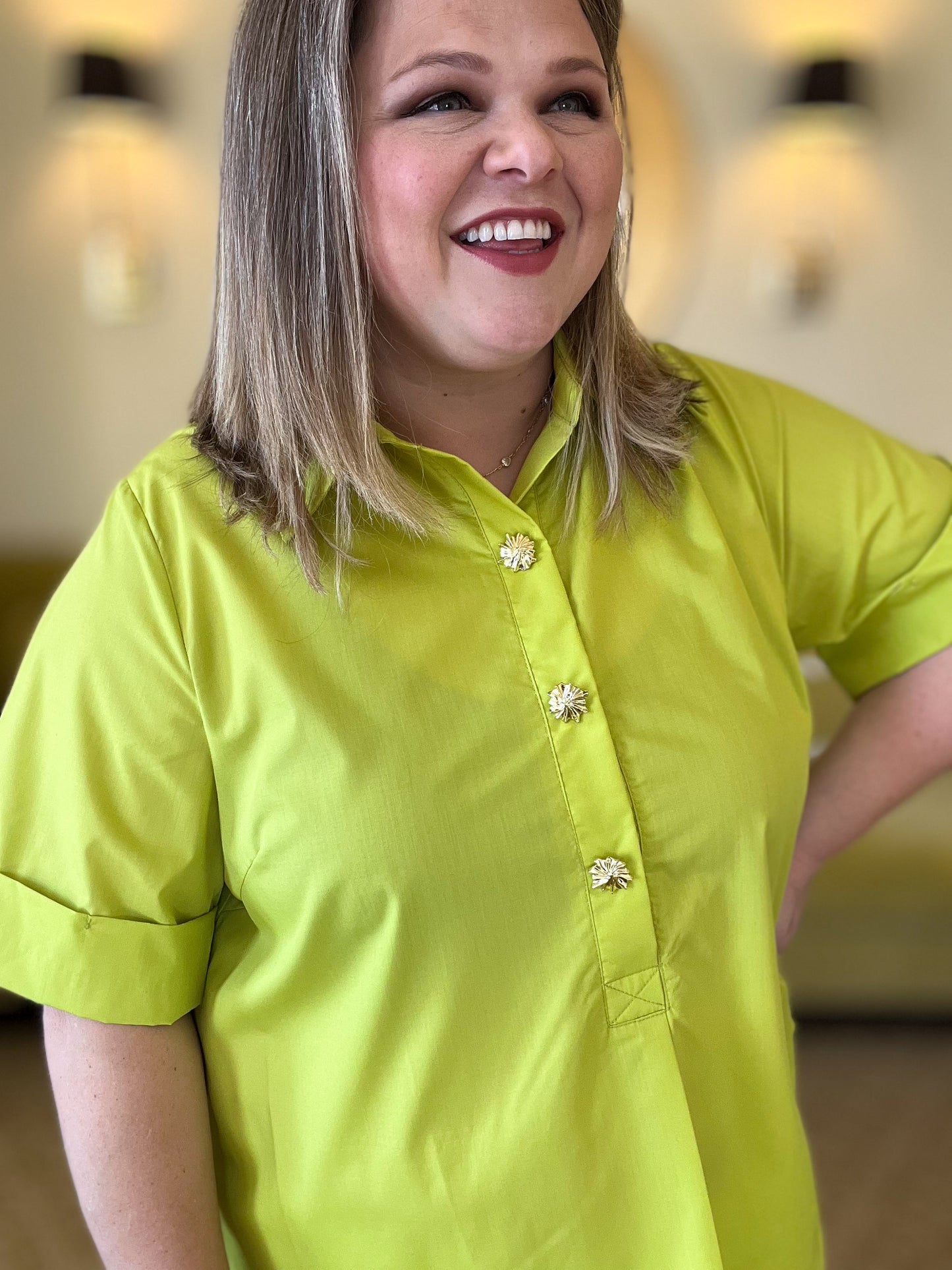 Très Belle Curvy Chartreuse Blouse