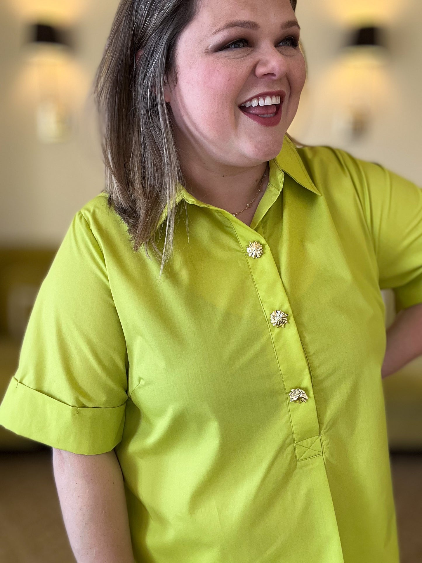Très Belle Curvy Chartreuse Blouse