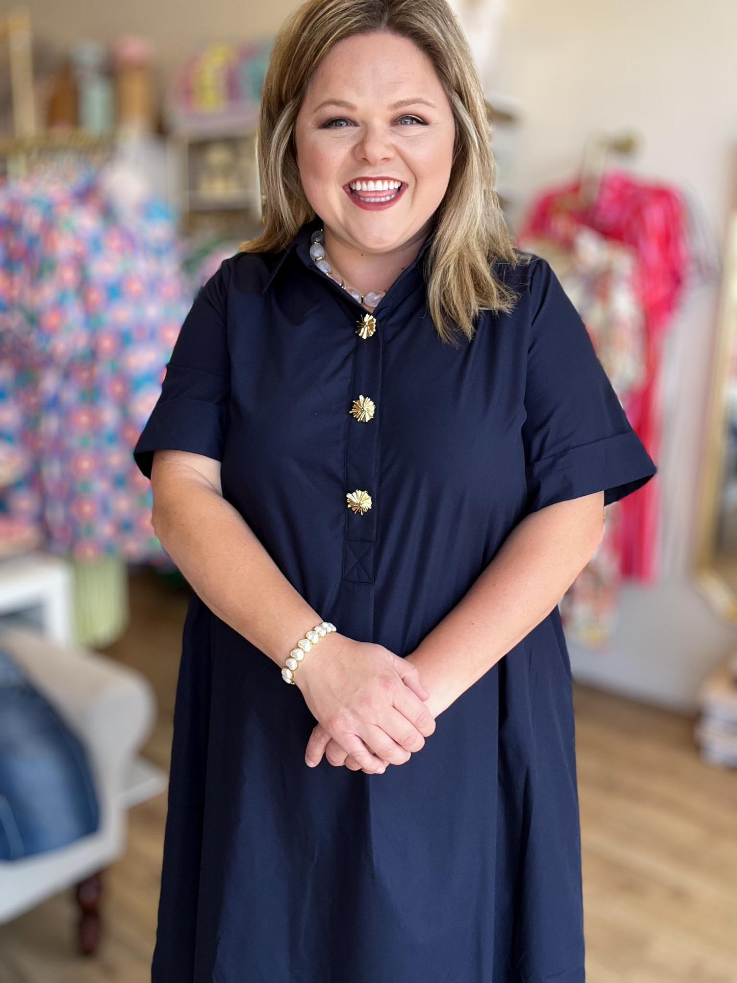Très Chic Navy Curvy Midi Dress