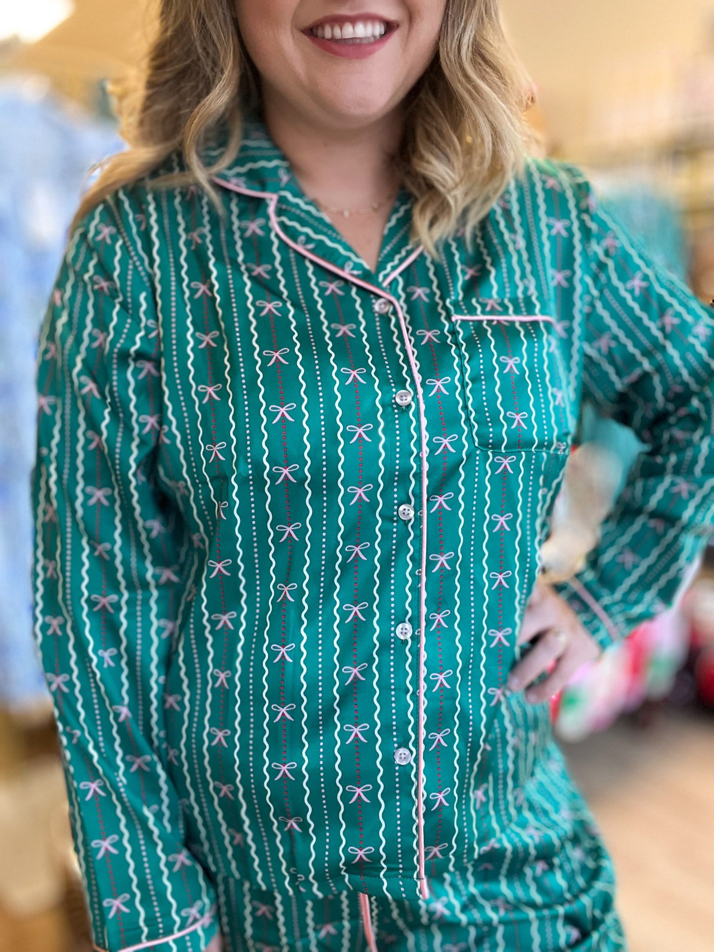 Under the Mistletoe Curvy Silky Bow Pajamas