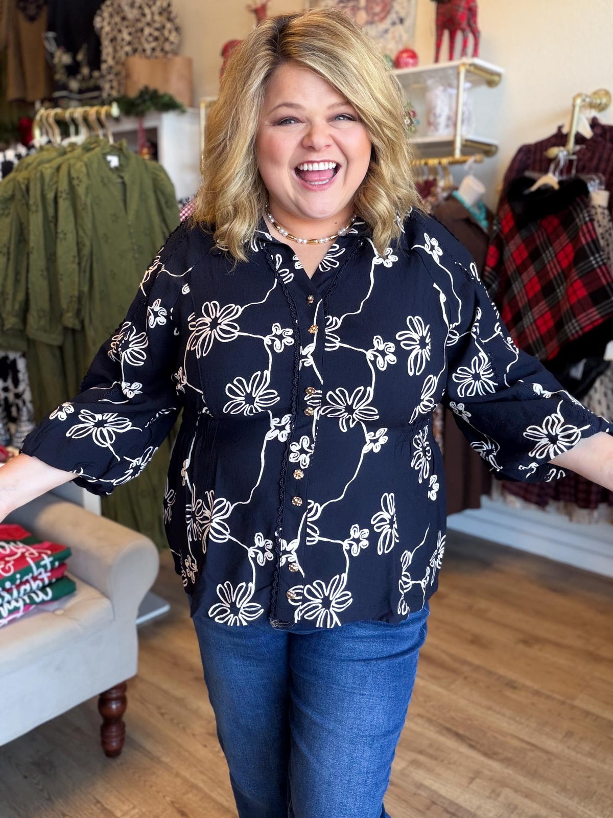 West Village Wanderer Curvy Midnight Floral Top
