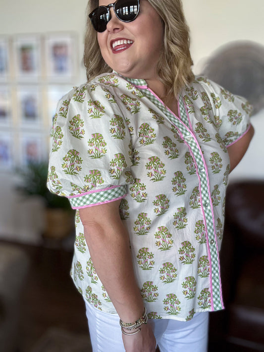 Wisteria Lane Curvy Floral Gingham Top