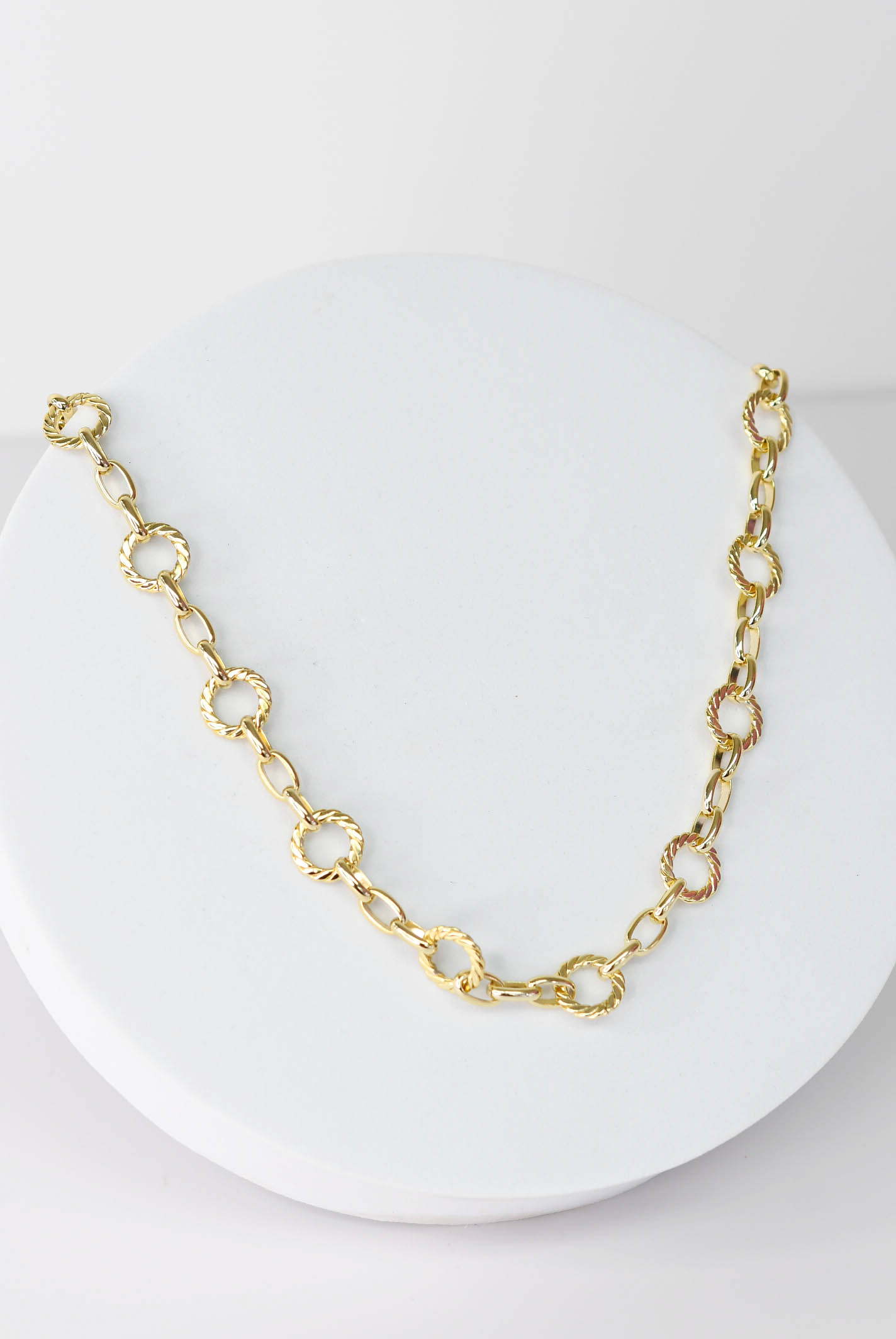 Gold Circle Chain Link Necklace